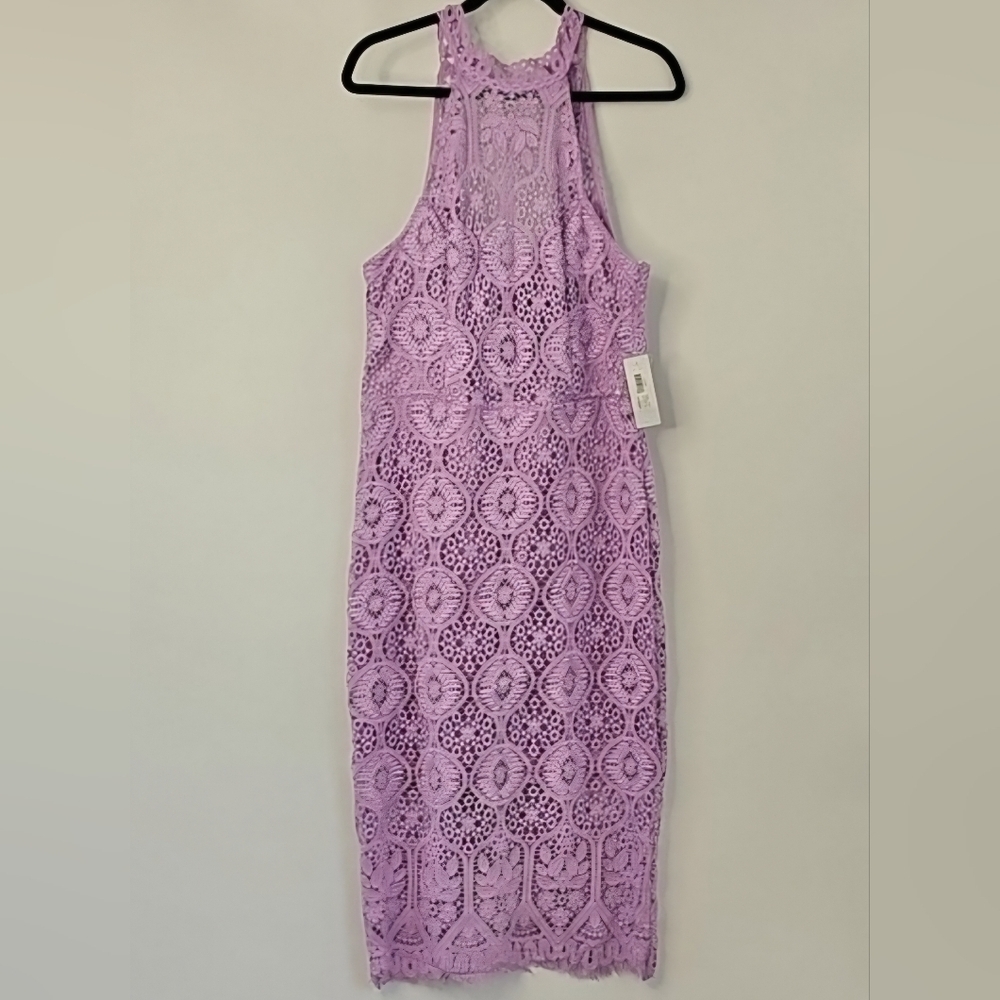 Premier Amour Lilac Elegant Embrodiered Cutout Sleeveless‎ Bodycon Midi Dress